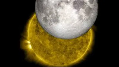 Quel astre poss&egrave;de une surface couverte de crat&egrave;res visibles depuis la Terre ?