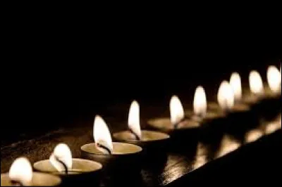 Quelle actrice am&eacute;ricaine, r&eacute;v&eacute;l&eacute;e dans "Gossip Girl", est morte en 2025 ?