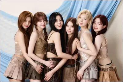 Quel &eacute;tait le nom du groupe avant le d&eacute;voilement officiel de �Nmixx� ?