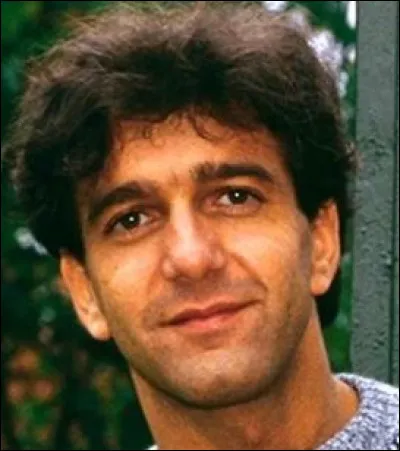 Disparu trop vite alors qu'il s'&eacute;tait fait un nom au Th&eacute;&acirc;tre de Bouvard puis dans la Classe, c'est ?