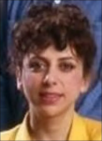 Ayant fait partie d'un fameux trio f&eacute;minin au Th&eacute;&acirc;tre de Bouvard, elle avait tourn&eacute; comme figurante dans les Bronz&eacute;s font du ski, c'est ?