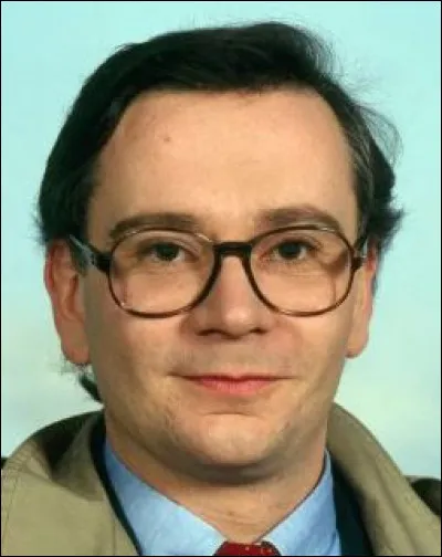 Chez Bouvard, il campait un acteur souvent m&eacute;content, qui fit ensuite une belle carri&egrave;re et une publicit&eacute; en a fait une star, c'est ?