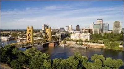 Quelle est la capitale de l'Etat de Californie ?