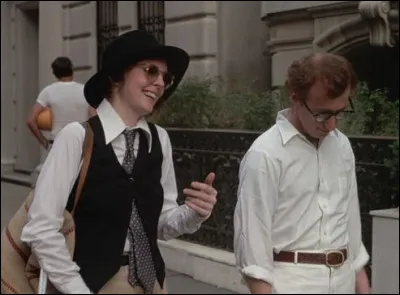 Quel cin&eacute;aste indique �- Vous vous faites analyser ? - Oh, depuis quinze ans seulement. Encore un an, et apr&egrave;s j�essaie Lourdes.� ?