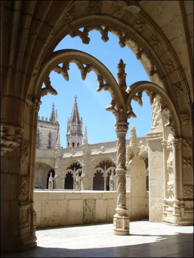 Quel est le nom du c&eacute;l&egrave;bre monast&egrave;re &agrave; Lisbonne, class&eacute; &agrave; l�UNESCO ?