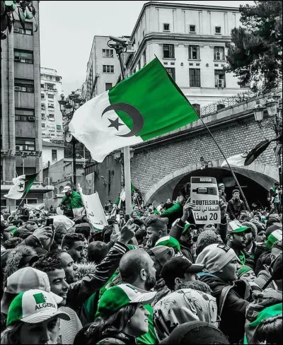 Quelle est la devise de l'Alg&eacute;rie ?