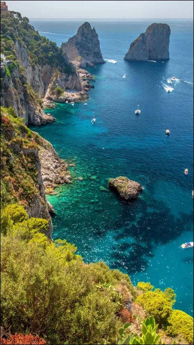 Enfin, quelle est la mer la plus populaire (tourisme) ?