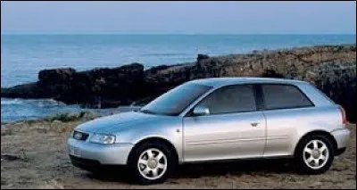 Voici la premi&egrave;re g&eacute;n&eacute;ration de l'Audi ...