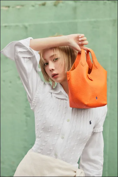 Pour commencer, quel est son nom complet ?