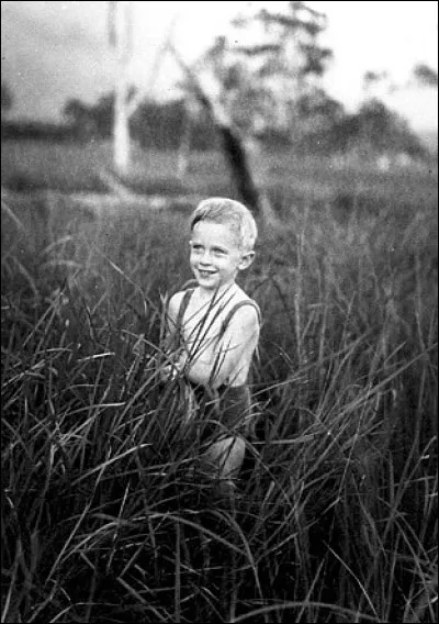 Qui est ce futur chanteur des ann&eacute;es 60...