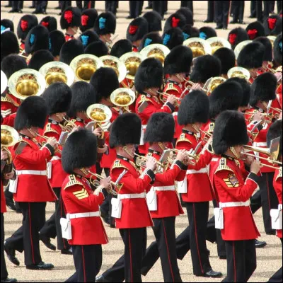 Qui est l�actuel roi d�Angleterre ?