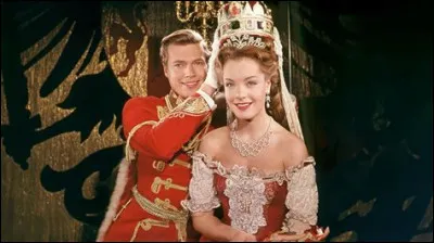 Qui avait organis&eacute; le mariage entre H&eacute;l&egrave;ne et Fran&ccedil;ois Joseph ?