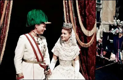 Sissi aimait-elle la cour d'Autriche ?