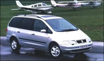 Cet autre grand monospace est un ...