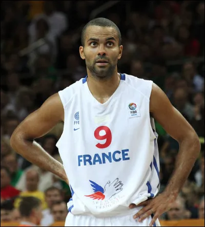 Qui est ce basketteur international, consid&eacute;r&eacute; comme le meilleur joueur de basket fran&ccedil;ais de tous les temps ?