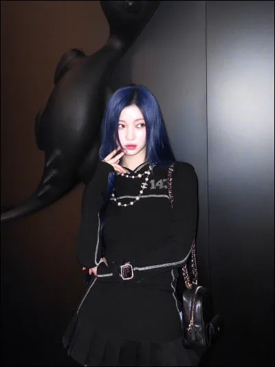 Quelle est l'agence de BabyMonster ?