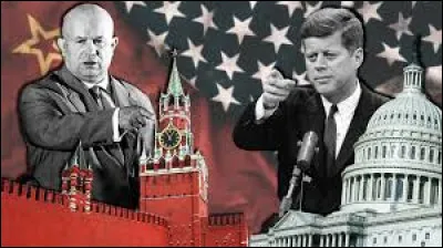 Quel mur est construit en 1961 ?