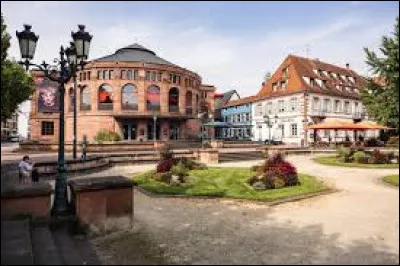 Quelle est cette ville de 36 000 habitants travers&eacute;e par la Moder, deuxi&egrave;me ville du d&eacute;partement du Bas-Rhin derri&egrave;re Strasbourg ?