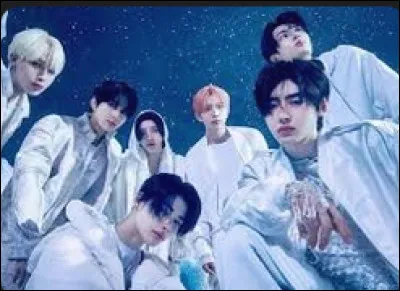 Dans le lore d�Enhypen, le th&egrave;me du temps est souvent associ&eacute; &agrave; :