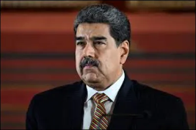 Quel est le nom de ce pr&eacute;sident de la r&eacute;publique bolivarienne du Venezuela ?