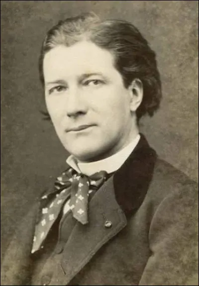 Quel dramaturge fran&ccedil;ais s'est int&eacute;ress&eacute; au paranormal au point de devenir m&eacute;dium ?