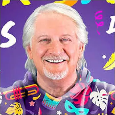 Comment est le petit bonhomme dans une chanson de Patrick S&eacute;bastien ?