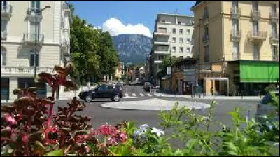 Quelle est cette ville de 32 000 habitants, deuxi&egrave;me ville du d&eacute;partement de la Savoie apr&egrave;s Chamb&eacute;ry ?