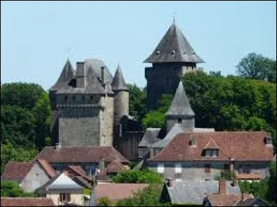 Nous d&eacute;marrons notre balade pr&egrave;s du ch&acirc;teau de Badefols-d'Ans. Village de l'arrondissement de Sarlat-la-Can&eacute;da, il se situe dans le d&eacute;partement ...