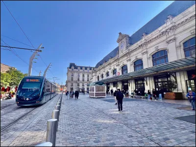 Comment s'appelle la gare de Bordeaux ?