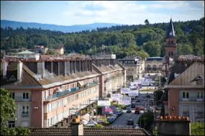 Quelle est cette ville de 19 200 habitants, deuxi&egrave;me ville du d&eacute;partement des Vosges apr&egrave;s Epinal ?