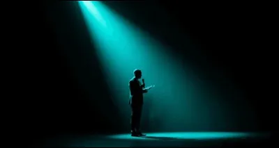 Quel chanteur a &eacute;crit les paroles de ''Moi je suis tango'' et a interpr&eacute;t&eacute; la chanson ?