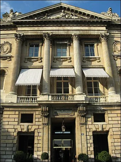 Et lequel de ces livres est de Charles Dickens ?