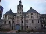 Au coeur du Parc naturel rgional Scarpe-Escaut, la ville est rpute pour ses sources thermales et minrales. Sa tour abbatiale-muse, haute de 82m, est de style baroque.