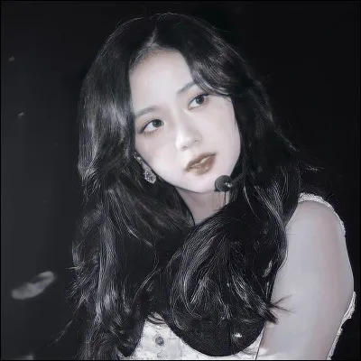 De quel groupe Jisoo fait-elle partie ?