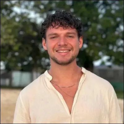 Avec qui Th&eacute;o P &eacute;tait-il en duo pour la semaine li&eacute;e ?