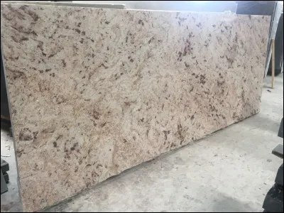 Quel antagoniste, aime Poil d'&Eacute;cureuil et m&ecirc;me jusqu'&agrave; l'entra&icirc;ner dans la For&ecirc;t Sombre, de force ?