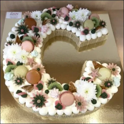 Chartreuse : &agrave; base de quelles plantes est r&eacute;alis&eacute;e la liqueur de chartreuse ? (on ne cite que les 5 plantes essentielles)