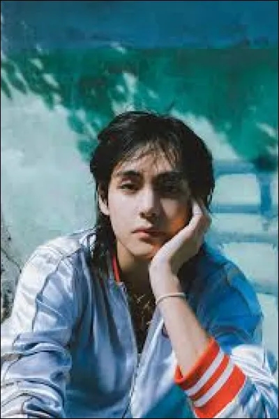 D�ailleurs, quel &acirc;ge a-t-il ? (Janvier 2026)