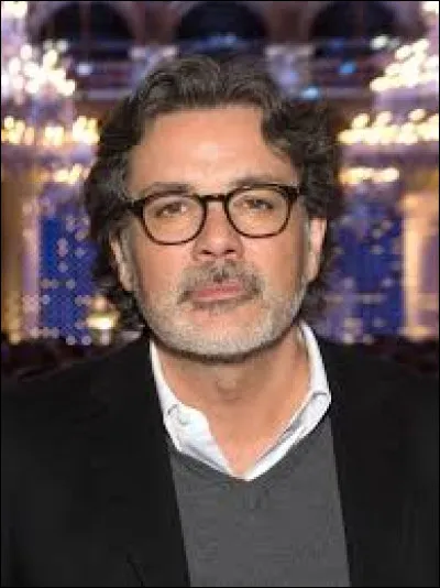 Qui est cette personnalit&eacute; n&eacute;e en 1963 ayant r&eacute;alis&eacute; en 2011 le film "La Nouvelle Guerre des boutons" ?