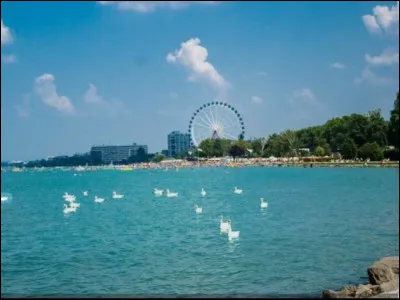 Pour terminer ce petit voyage du monde, retournons en Europe, avec comme destination finale Si&oacute;fok, se trouvant...