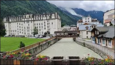 Comment appelle-t-on les habitants de la ville de Chamonix-Mont-Blanc ?