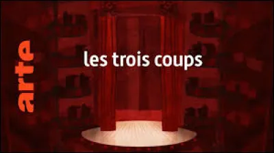 Quel est le nom du b&acirc;ton servant &agrave; frapper les trois coups au th&eacute;&acirc;tre ?