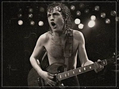 Quel &eacute;v&egrave;nement a permis &agrave; Angus Young, c&eacute;l&egrave;bre guitariste et l'un des cr&eacute;ateurs du groupe AC/DC, d'&eacute;crire la chanson iconique "Thunderstruck" ?
