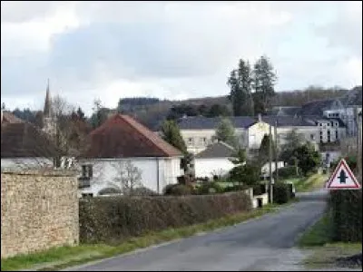 Notre balade du jour du jour d&eacute;marre en Nouvelle-Aquitaine, &agrave; Ajain. Village de l'arrondissement de Gu&eacute;ret, il se situe dans le d&eacute;partement ...