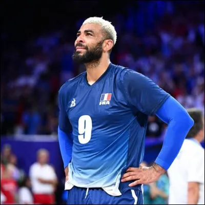 Consid&eacute;r&eacute; dans les ann&eacute;es 2020 comme l�un des meilleurs joueurs du monde, voire le meilleur, quel est ce joueur qui a aid&eacute; l�&eacute;quipe de France de volley-ball &agrave; d&eacute;crocher deux titres olympiques cons&eacute;cutifs en 2020 et 2024 ?