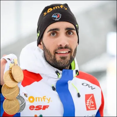 Quel est ce biathl&egrave;te fran&ccedil;ais qui est, &agrave; ce jour, le sportif fran&ccedil;ais le plus titr&eacute; de l�histoire des Jeux olympiques, &eacute;t&eacute; et hiver confondus ?