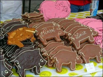 De quelle ville cette confiserie datant du XIe si&egrave;cle nous arrive-t-elle ?