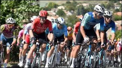 Les ... ont pris le d&eacute;part