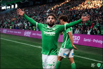 Qui est ce footballeur ?