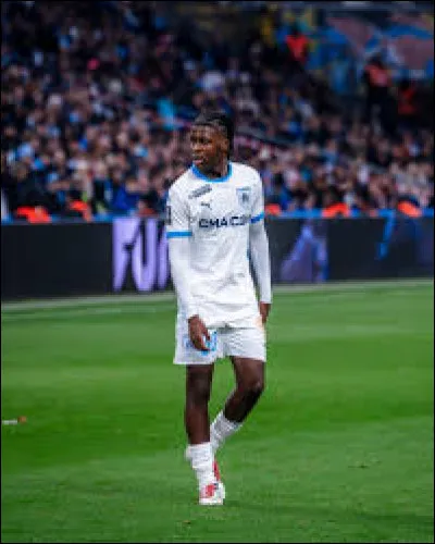 Qui est ce footballeur ?